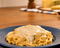 Talharim ao molho quatro queijos