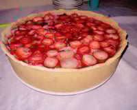 Torta de morango com biscoito de maizena