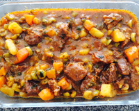 Carne ensopada com batata e cenoura na pressão