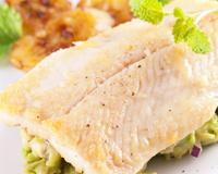 Filé de peixe com banana ao molho branco é o melhor prato para começar os preparativos da Quaresma