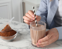 Esses são os melhores achocolatados do mercado segundo ranking de 2025 e os três primeiros colocados são surpreendentes