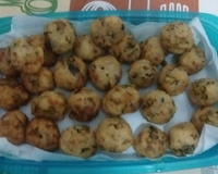 Bolinho de arroz com carne moída