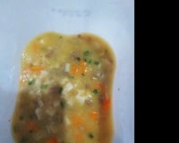 Sopa de legumes com carne e macarrão