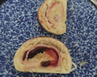 Pãozinho recheado com presunto e mussarela