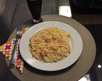 Espaguete de camarão e requeijão fácil da Luciana