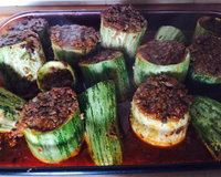 Abobrinha recheada com carne moída