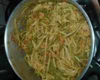 Espaguete com camarão