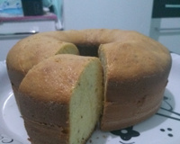 Bolo de fubá com erva - doce