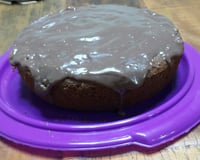 Bolo de chocolate na panela de pressão elétrica