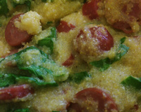 Caldo de fubá com couve e linguiça toscana