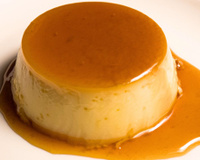 Com 4 ingredientes e pronto em 15 minutos, eu faço o melhor pudim de leite condensado sem forno e sem gelatina!