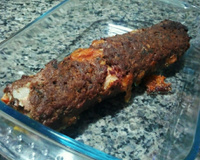 Rocambole de carne moída com banana e farofa d'água