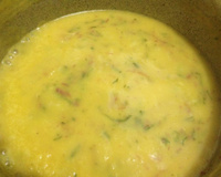 Sopa de batata baroa com carne seca e couve