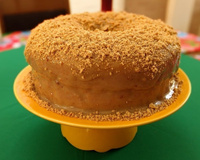 Bolo de paçoca com iogurte