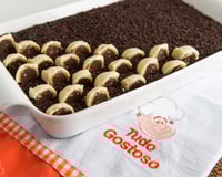 Pavê de creme de avelã e bombom