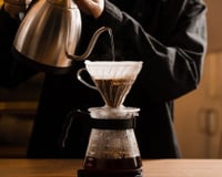 Esse é melhor tipo de material para coar o café sem perder o sabor, segundo baristas e o TudoGostoso