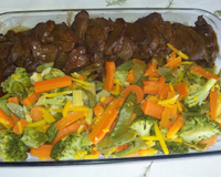 Filé mignon à primavera com molho oriental