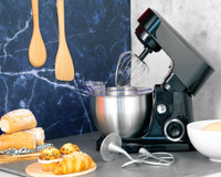 Entenda os diferentes tipos de batedeira e suas funções para escolher a ideal para a sua cozinha