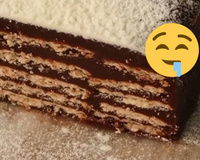 Tão chamando de torta de palha italiana, mas aqui em casa o nome é baixaria, ninguém consegue parar de comer!