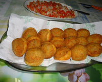 Ovos recheados à milanesa delicioso