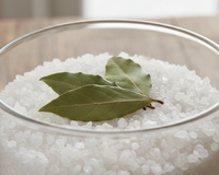 Coloque sal e três folhas de louro em cada cômodo e observe como o problema que afeta cada residência desaparece