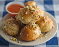Pão de alho SEM SOVAR: faça essa receita no liquidificador e tenha mais praticidade no churrasco