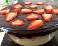 Doce sedução morango e chocolate meio amargo