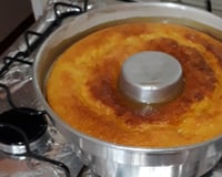 Bolo de milharina cremoso com laranja