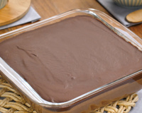 Sobremesa gelada de chocolate