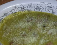 Sopa creme de ervilha com bacon