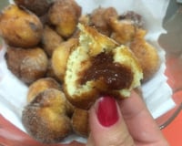 Bolinho de chuva com goiabada