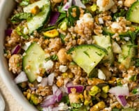Para comer todos os dias: estou viciada nessa salada da Jennifer Aniston, é um jantar leve e fácil para fazer toda semana