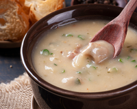 Troquei os caldos tradicionais por essa sopa de mandioca do TudoGostoso e não me arrependi