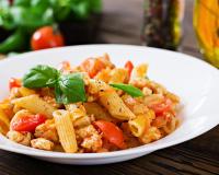 Quem disse que não dá para colocar macarrão na dieta? Basta seguir essas dicas para deixá-lo mais nutritivo e garantir mais saciedade!