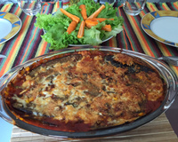 Lasanha de berinjela com falso molho bolonhesa