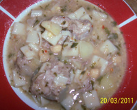 Sopa de grão-de-bico e costelinha