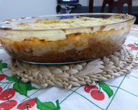 Carne moída ao molho bechamel