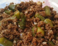 Carne moída com quiabo