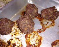 Almôndega ao molho de biomassa da Leila