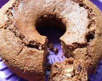 Bolo trufado com frutas secas