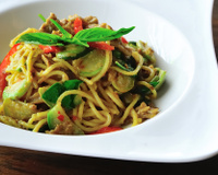 Espaguete com legumes