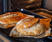 9 em 10 falham: o segredo para o pão caseiro formar aquela casquinha crocante perfeita