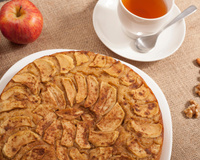 Torta de Maçã que aprendi com um mestre confeiteiro: receita fácil é uma sobremesa incrivelmente macia e perfumada