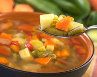 Dia da Caridade: aprenda a fazer uma deliciosa sopa nutritiva