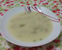 Sopa de fubá com couve