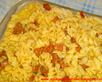 Macarrão com molho de maracujá e calabresa