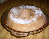 Pudim gelado de chocolate com coco