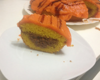 Bolo de cenoura com recheio e cobertura