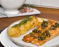 Salmão com molho de alcaparras