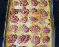 Purê de aipim com linguiça e queijo